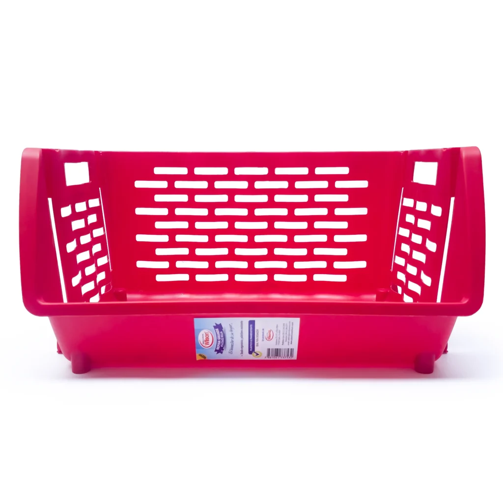 Canasta apilable Wilson roja con diseño calado y etiqueta frontal visible.